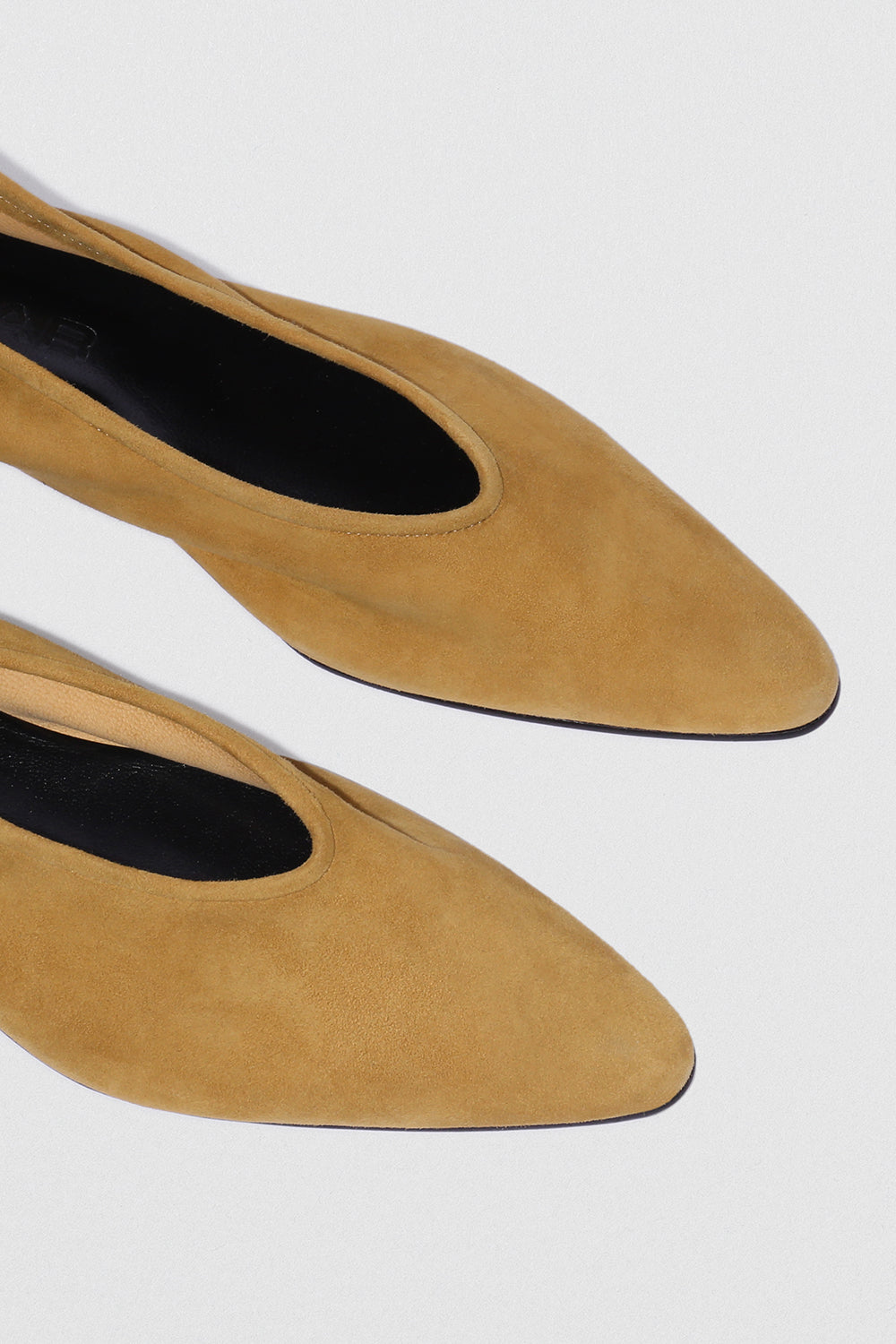 Carré Cumin Kid Suede Leather Pump