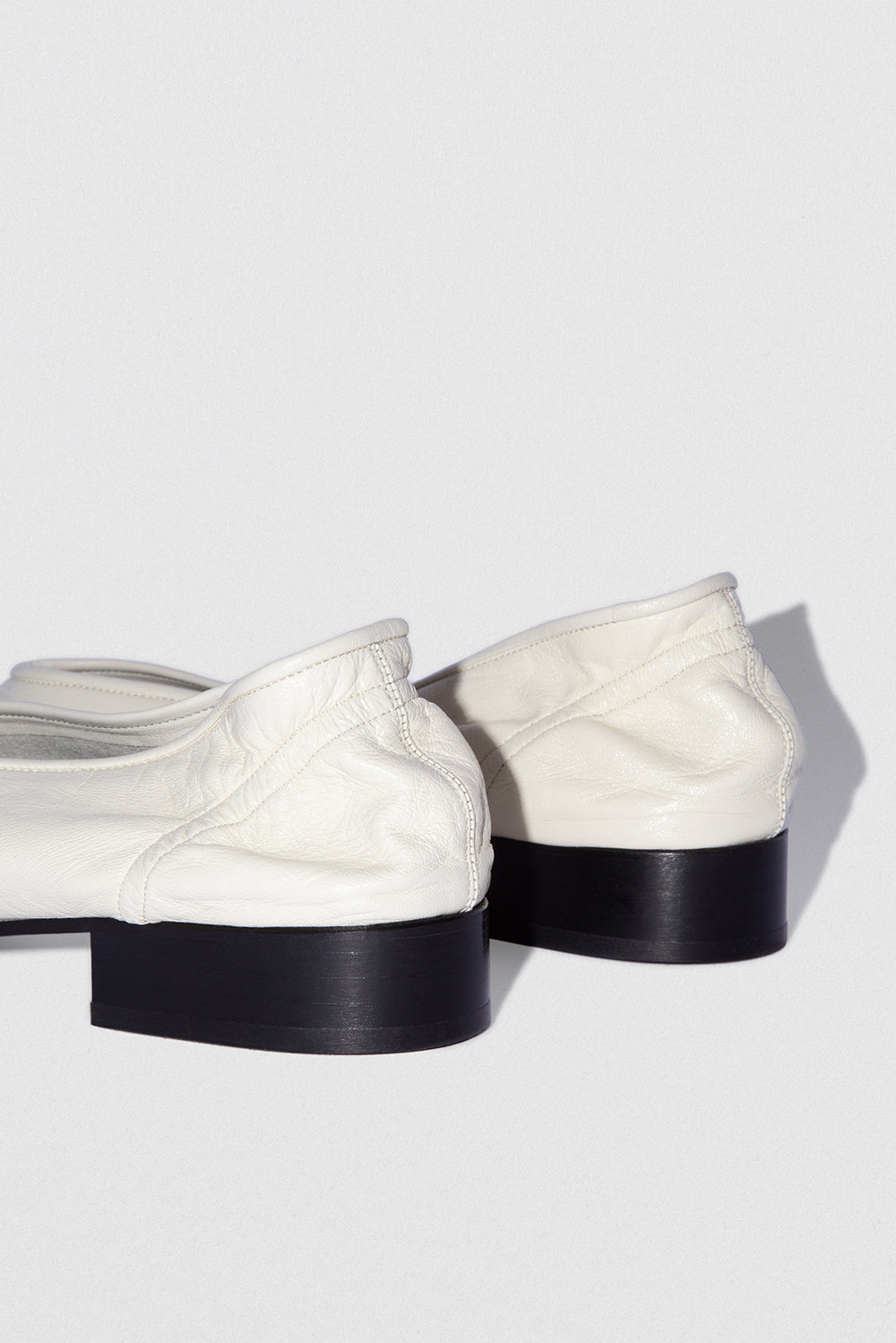 Carré Limewash Creased Leather Pump