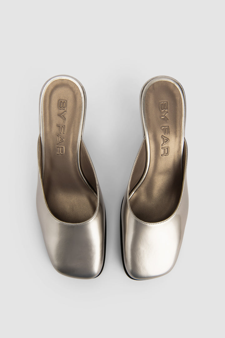 Caroo Closed Toe Metallic Mule