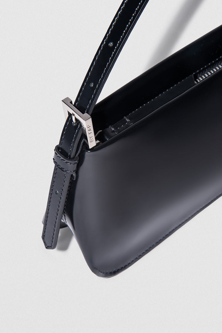 Dulce Black Semi Patent Leather – BY FAR