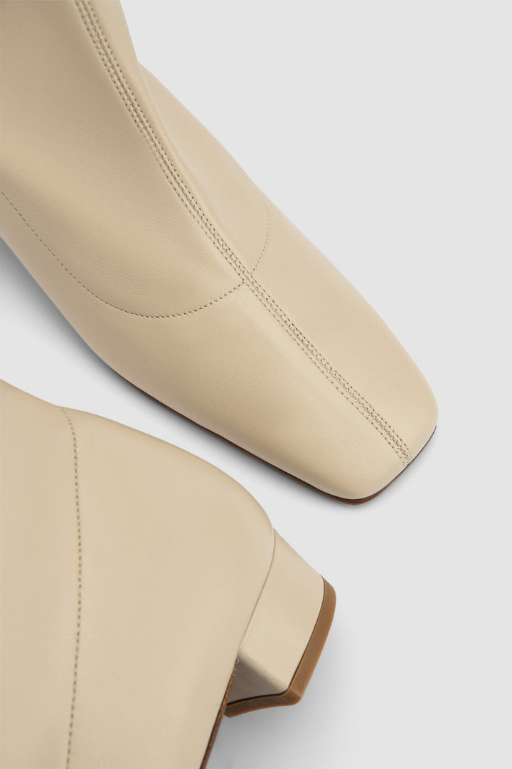 Este White Leather Ankle Boot