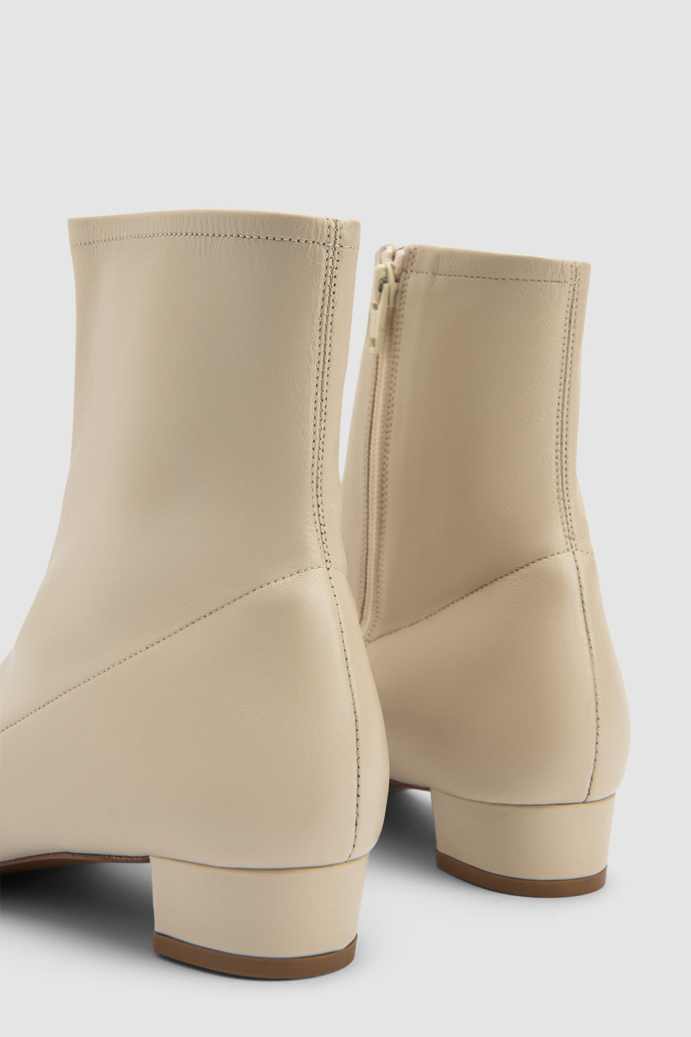 Este White Leather Ankle Boot