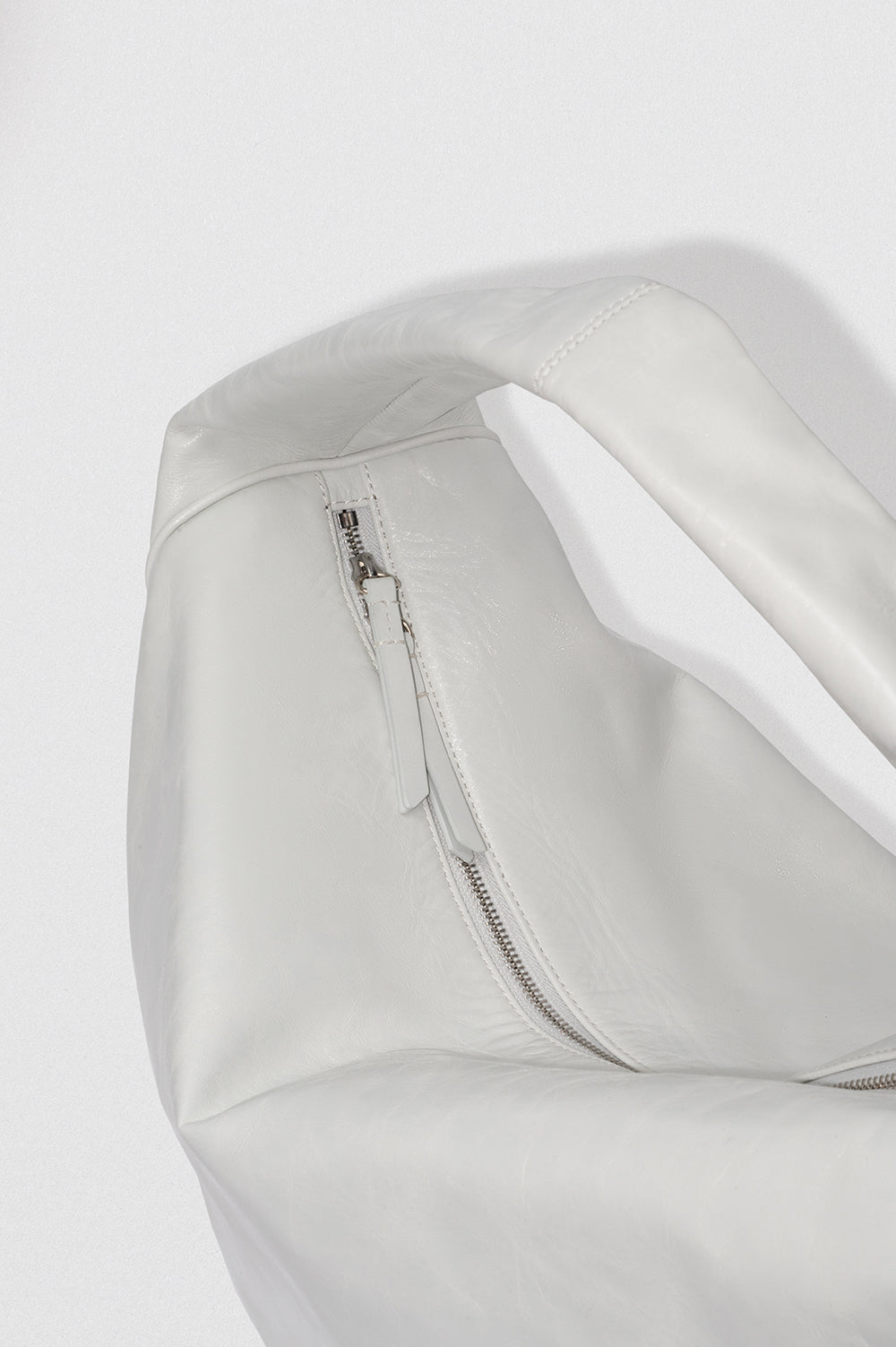 Maxi Cush Burrata Creased Calf Leather Shoulder Bag