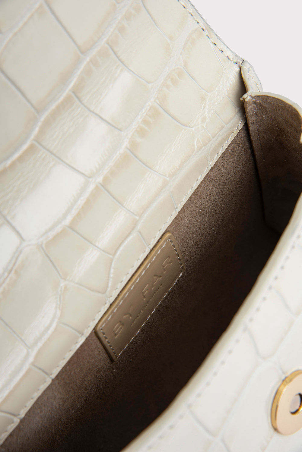 Elegance' Croc Embossed Leather Cross Body Bag: C-50