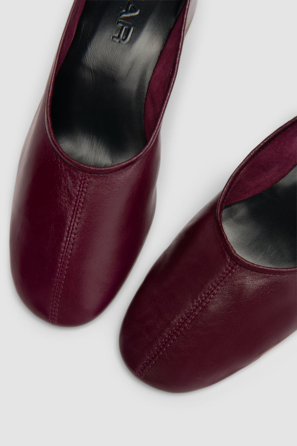 Prudence 45 Raisin Creased Leather Pump