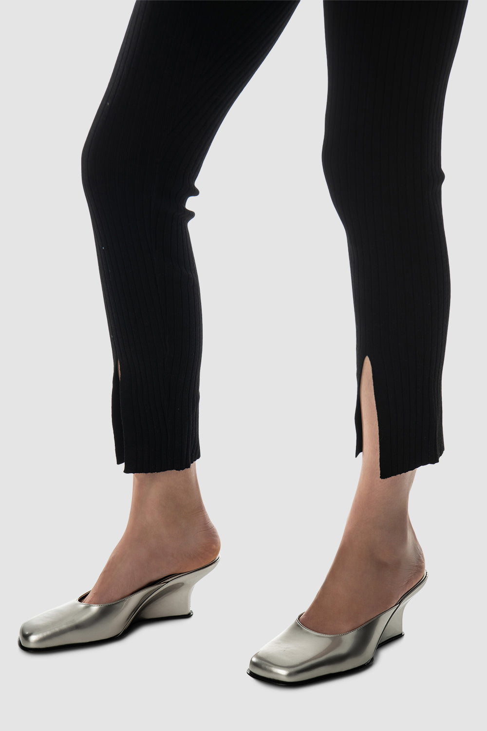 Caroo Closed Toe Metallic Mule
