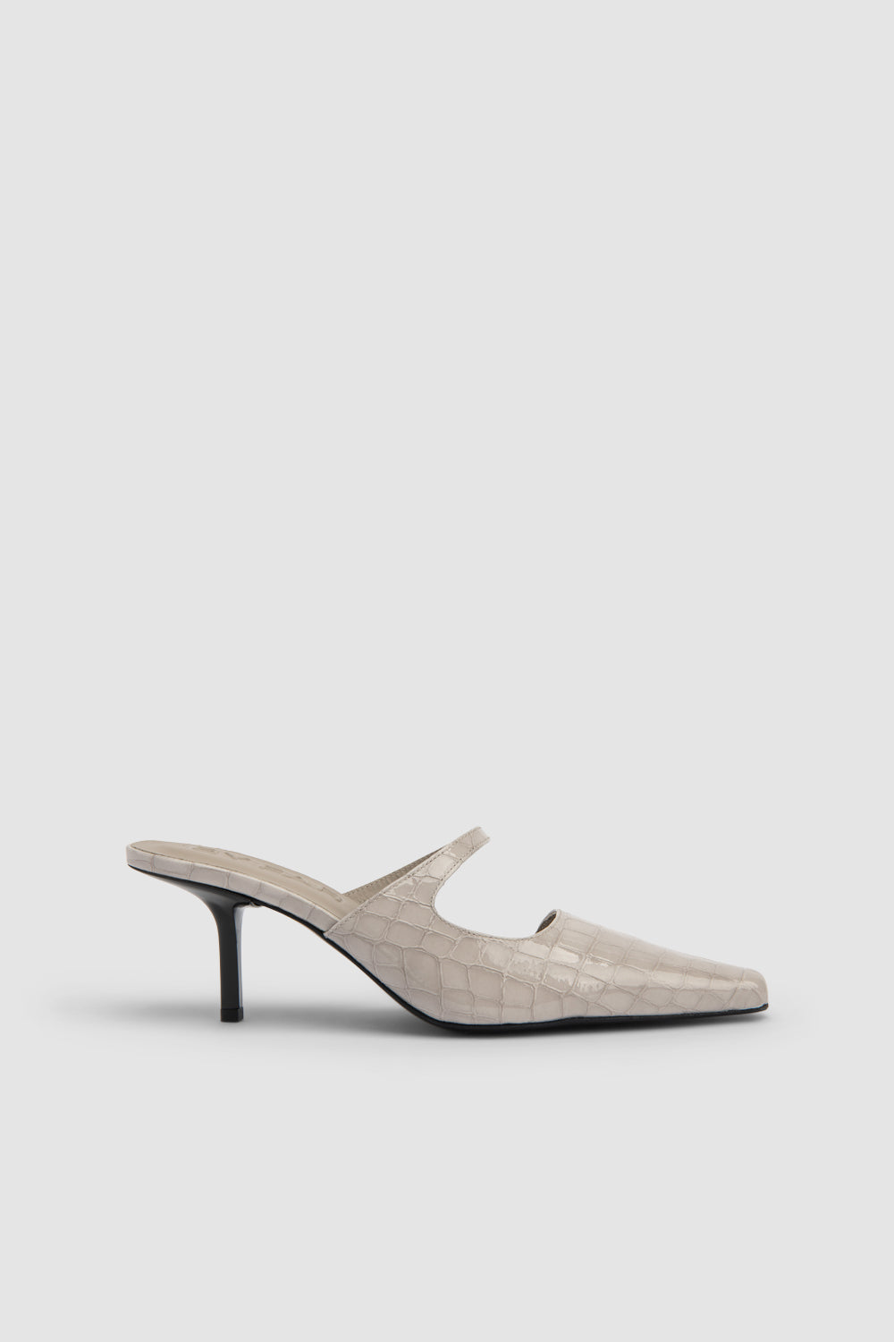 Serena Closed Toe Croco Embossed Mule