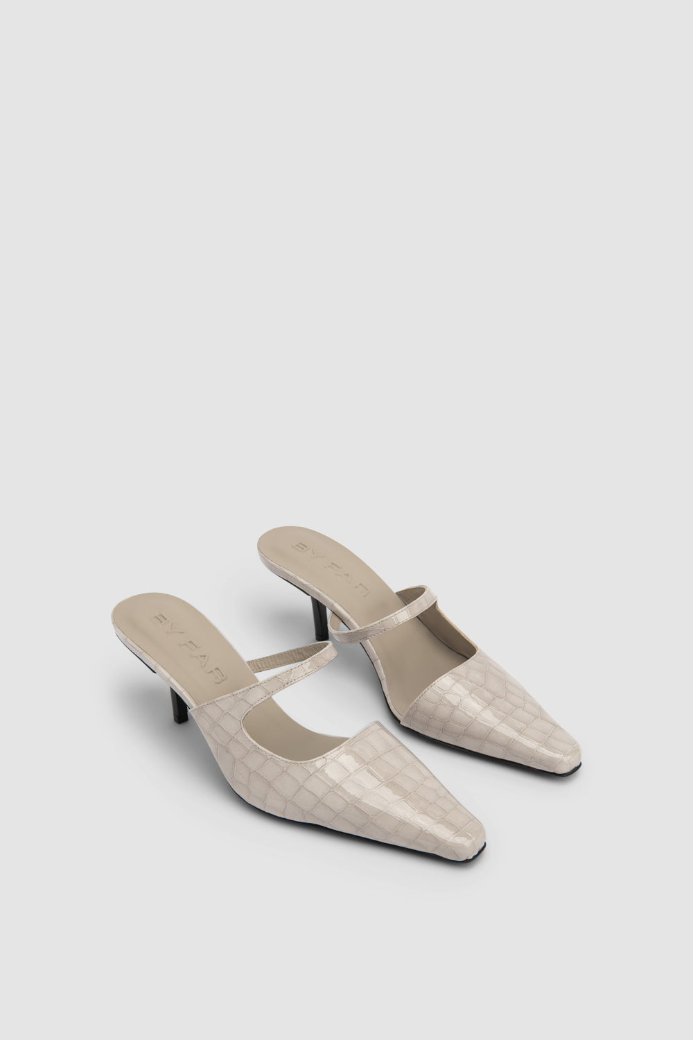 Serena Closed Toe Croco Embossed Mule