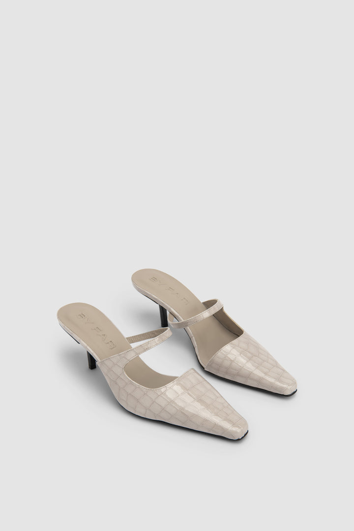 Serena Closed Toe Croco Embossed Mule