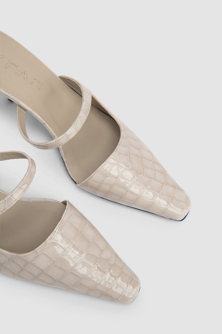 Serena Closed Toe Croco Embossed Mule