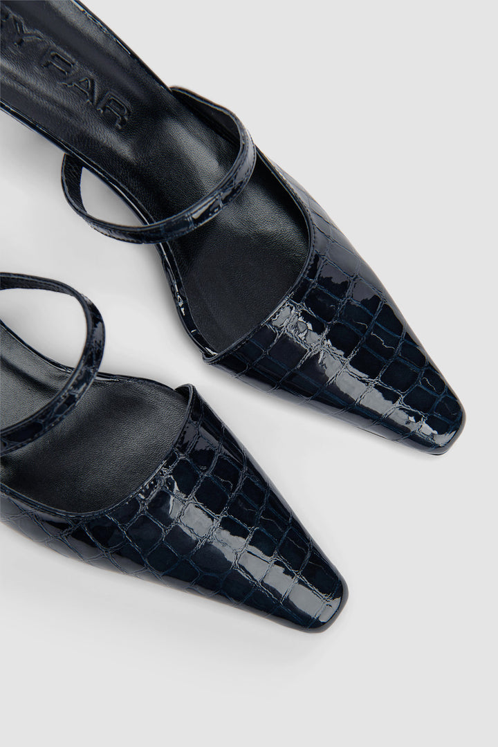 Serena Closed Toe Croco Embossed Mule