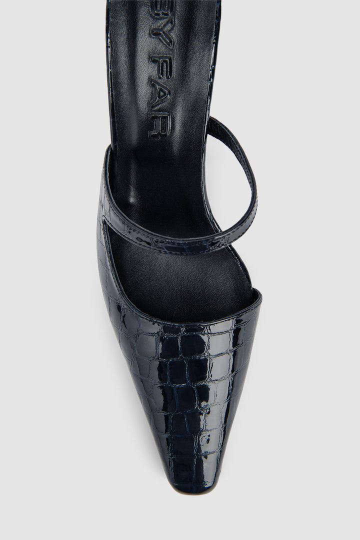 Serena Closed Toe Croco Embossed Mule