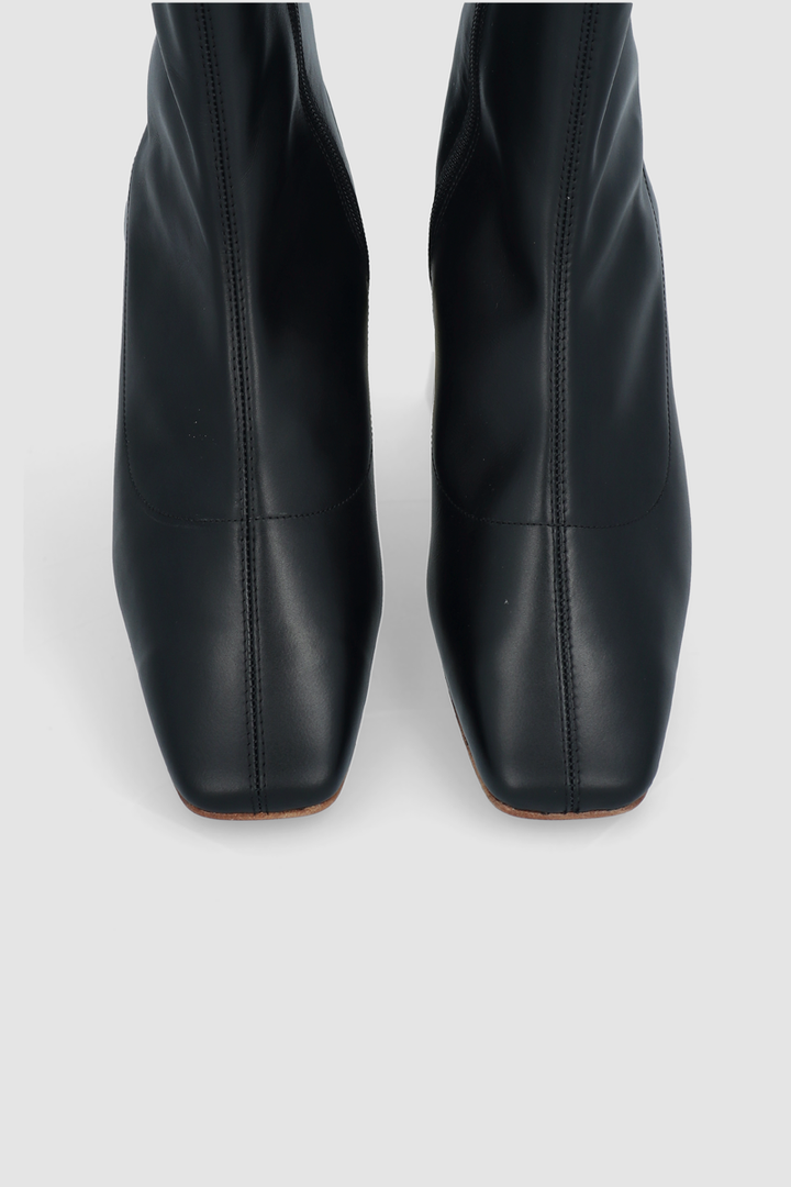 Este Black Leather Ankle Boot