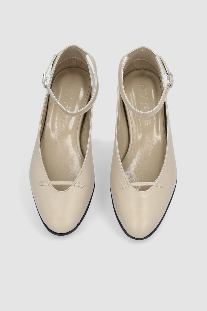 Margot Dryland Creased Calf Leather Flat