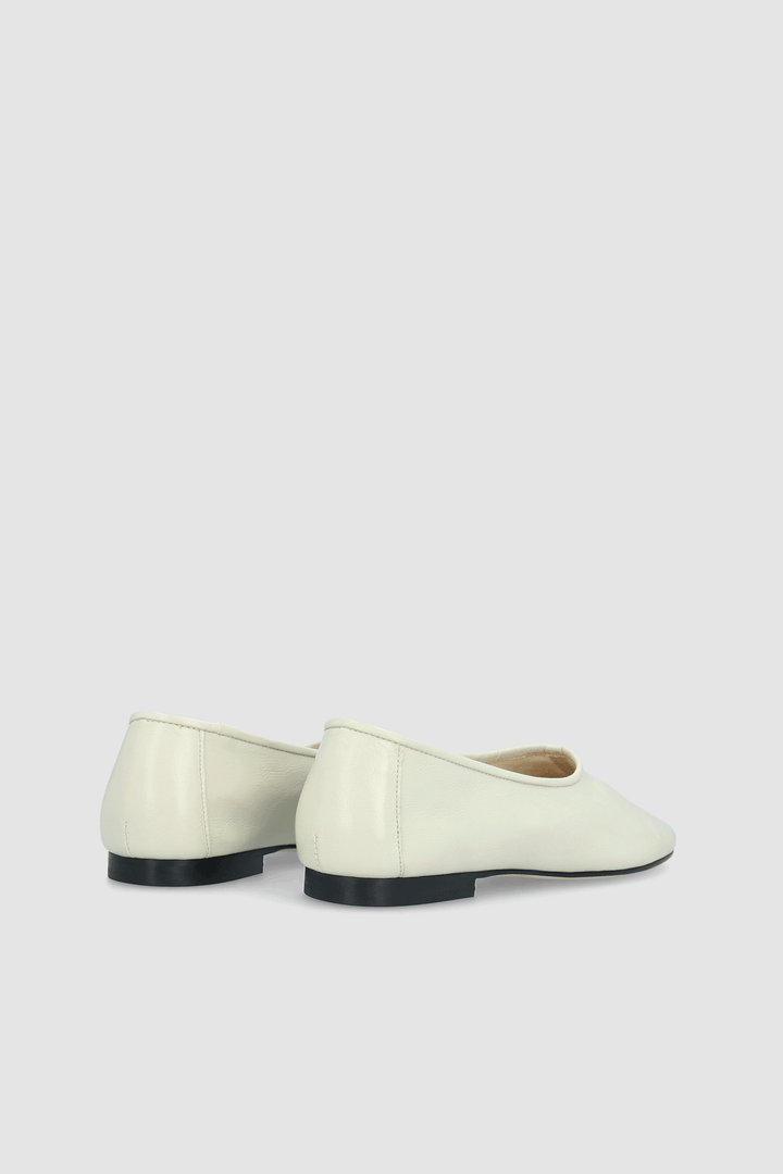 Prudence Limewash Creased Leather Ballet Flat